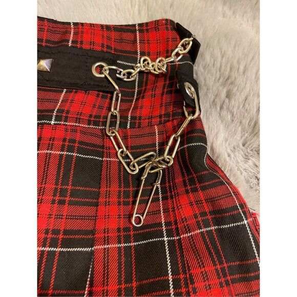 Tripp NYC Gothic Red Plaid Pleated mini skirt XS chains Safety pin Daang Goodman - Picture 7 of 9